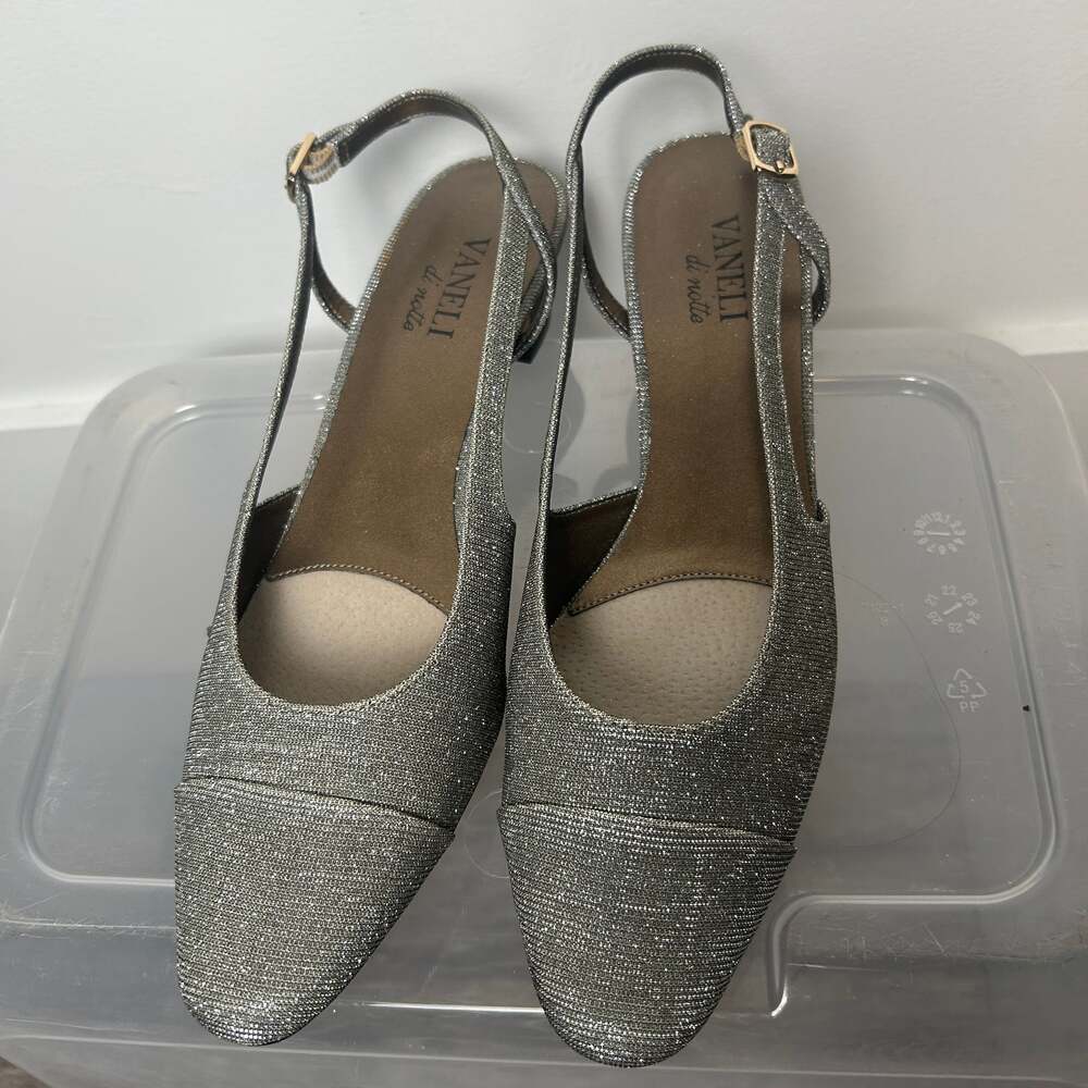 VANELi Aliz Slingback Pump in Platinum Nizza Metallic - Picture 3 of 4